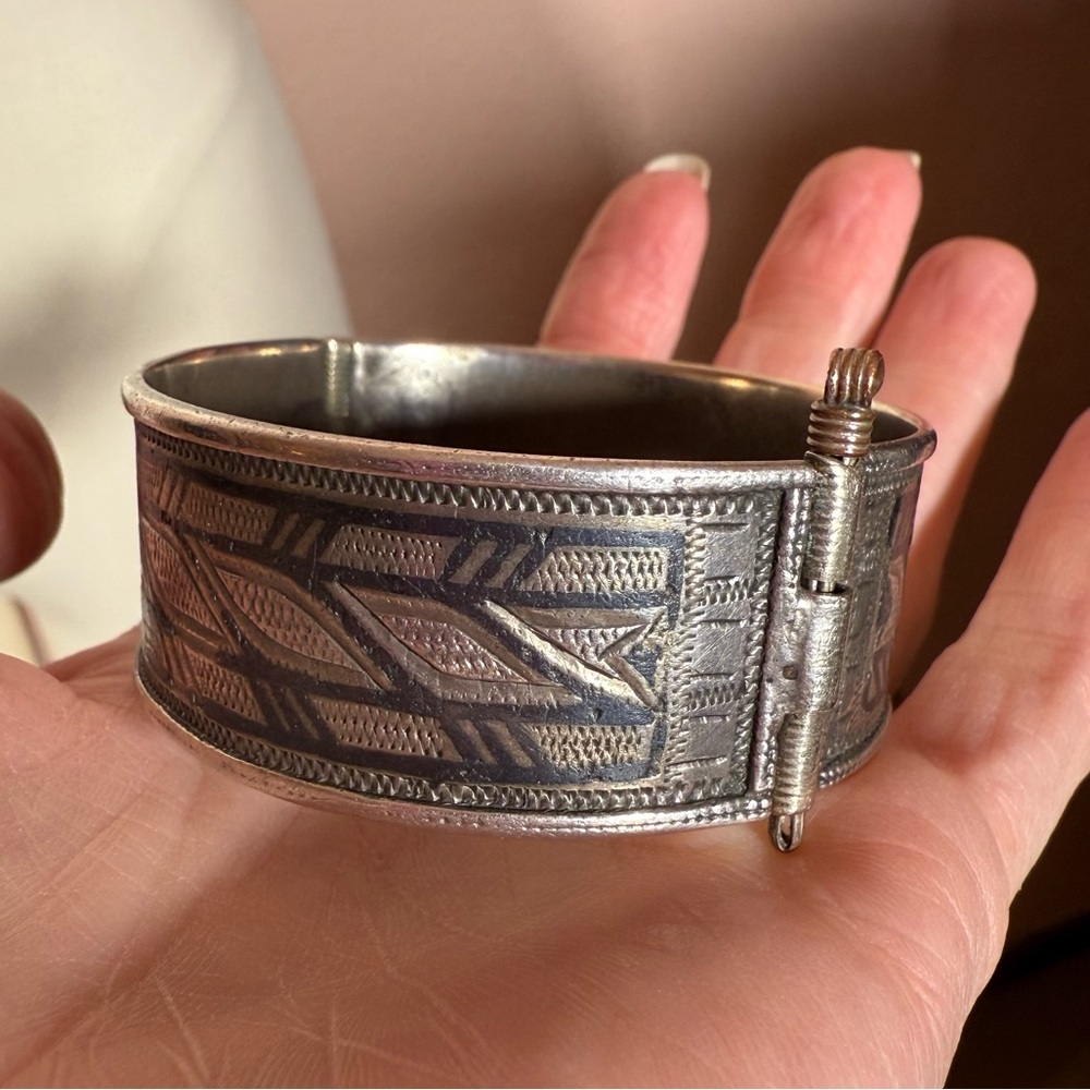 Antique Victorian art deco silver goth black enamel wide clamper bracelet